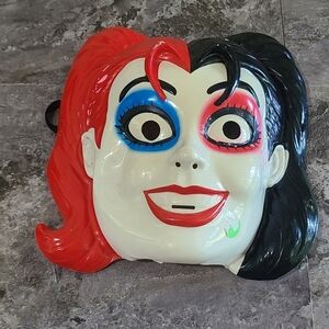 DC Comics - Harley Quinn Plastic Halloween Mask